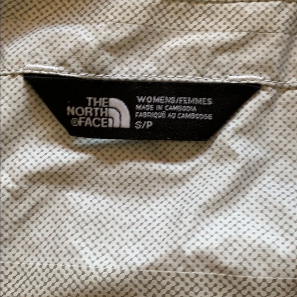 North Face Light Waterproof Jacket - image 3